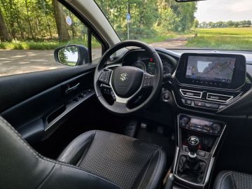 Suzuki S-Cross